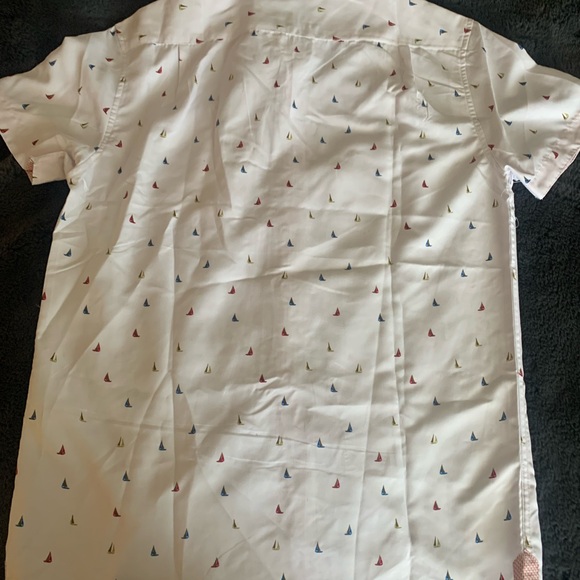 Men’s short sleeve button down shirt, classic slim fit. Soft to touch. - Picture 4 of 7